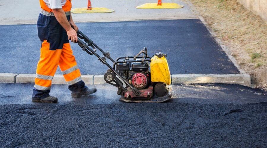 Professional gutter cleaning in Ganado, AZ